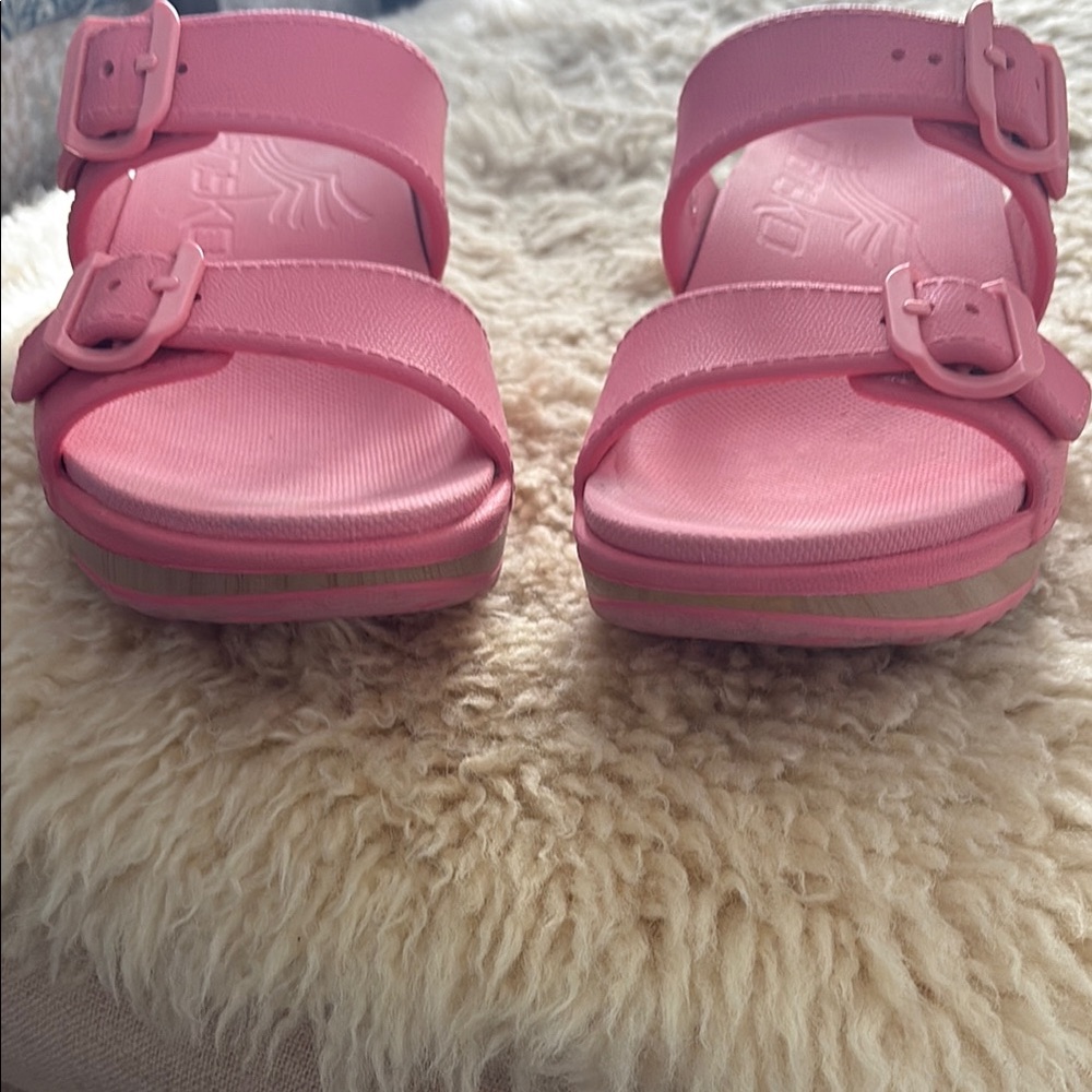 Dansko Pink Double-Buckle Slide Sandals - Picture 5 of 6